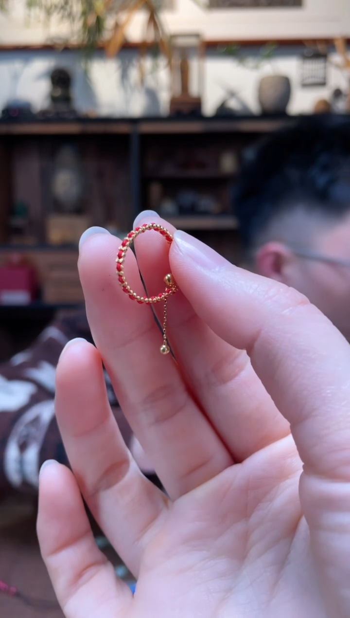 【闪购商品】18K金戒指/指环18K金红绳戒指*3MY