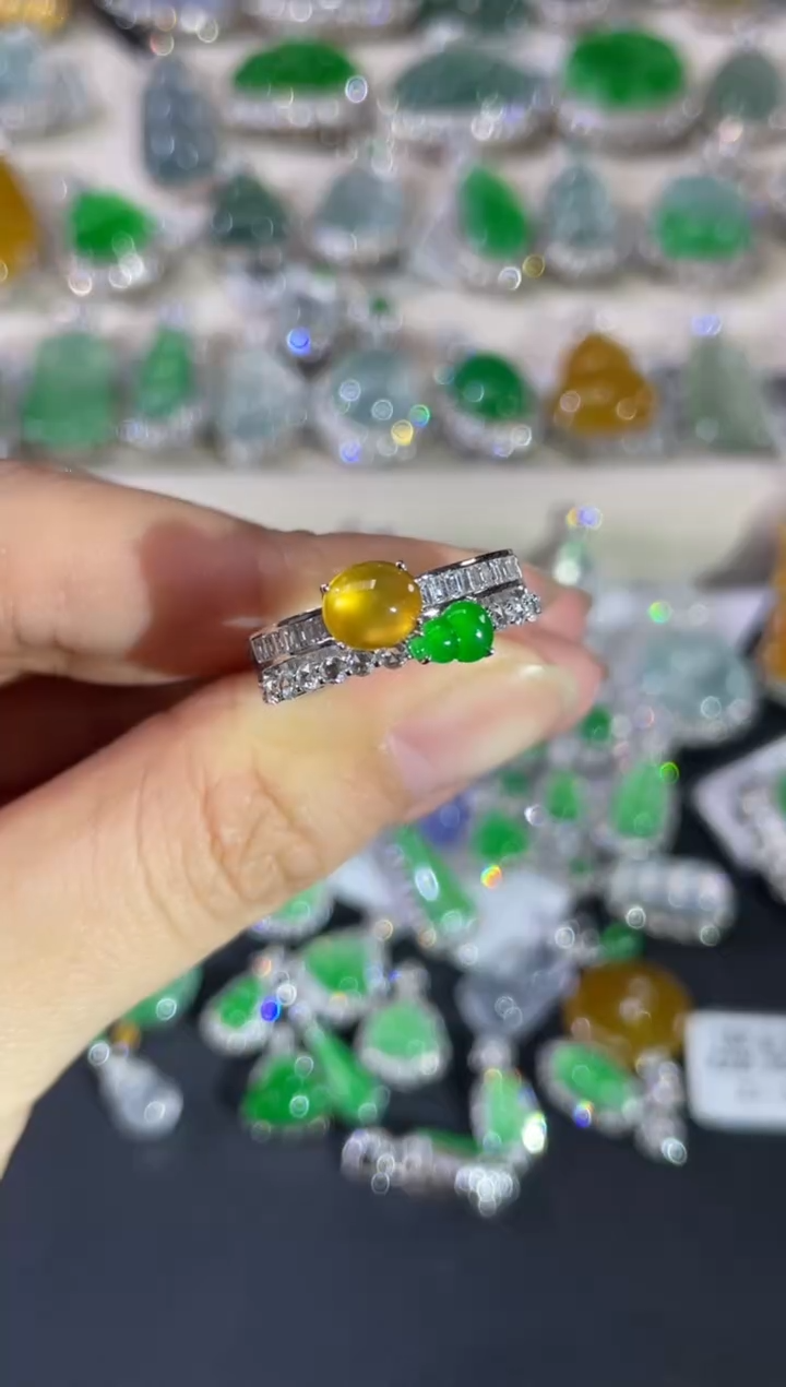 18K金镶嵌戒指翡翠A679|19800