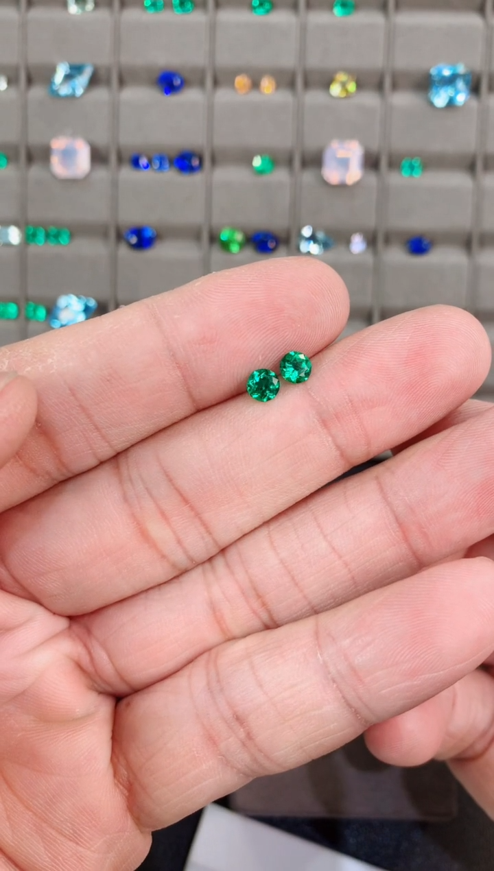 【闪购商品】祖母绿裸石未镶嵌0.67ct培育祖母绿