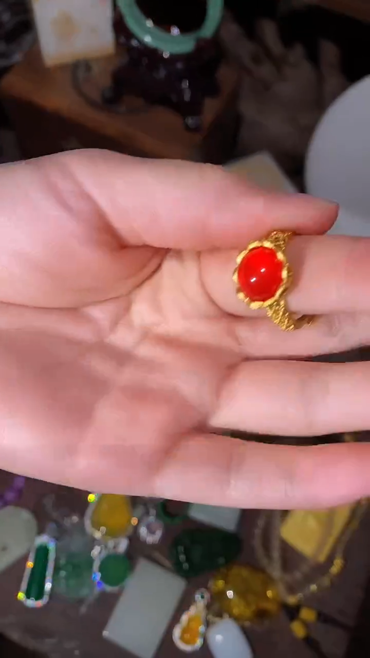 翡翠戒指未镶嵌永玉阁精品专属摆件