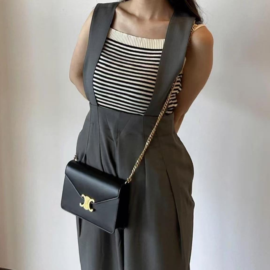 95新 Celine/思琳 坤球奢选celine黑金凯旋门斜挎包