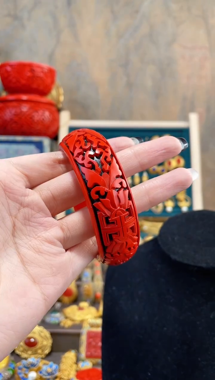 【闪购商品】非遗雕漆镯子古背缠枝55-58