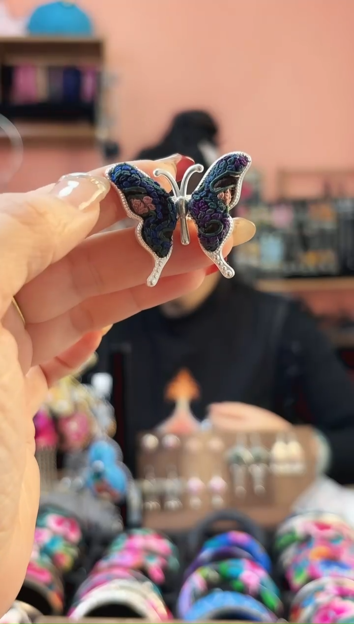 织绣艺枝独绣手工饰品023