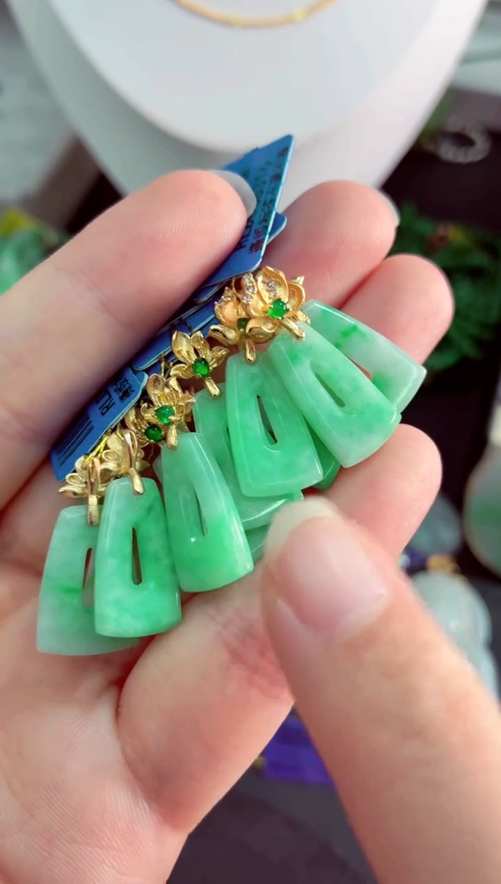 吊坠(不含链)未镶嵌翡翠多样性发货其中一件