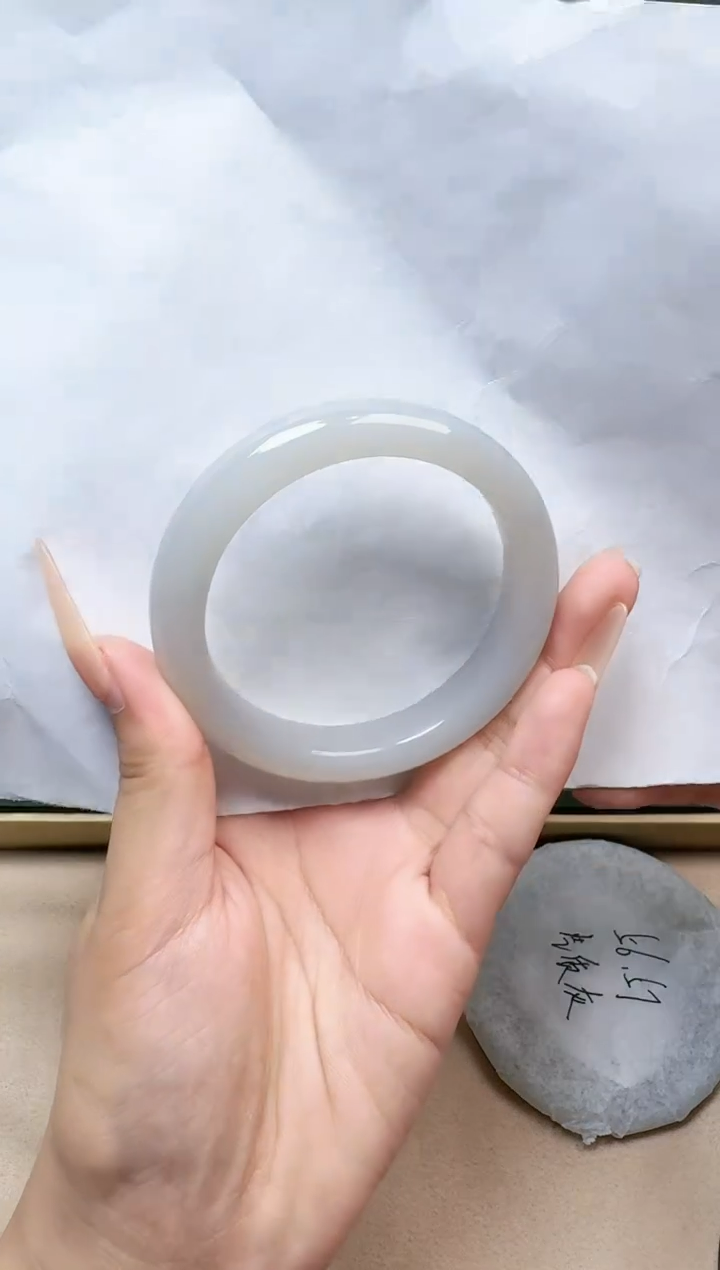 【闪购商品】和田玉手镯未镶嵌56/57圈口 YY