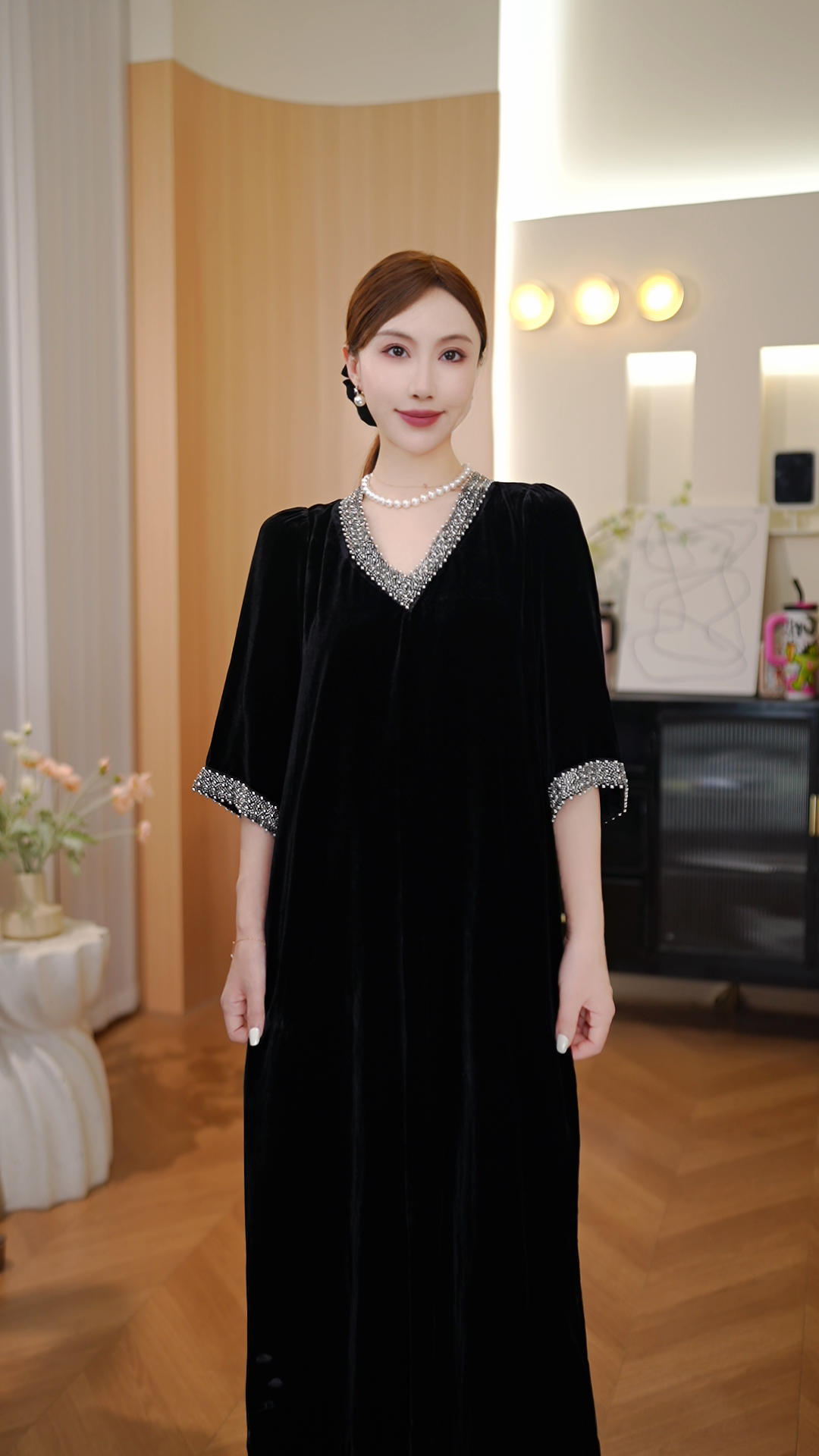 【DuShang】秋季显瘦v领钉珠真丝丝绒桑蚕丝连衣裙TG1469