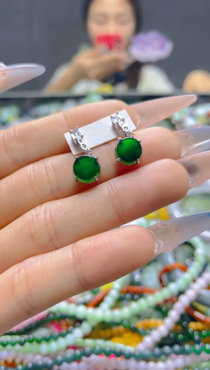 颈饰未镶嵌翡翠/V/翡翠A货，一件也是批发价