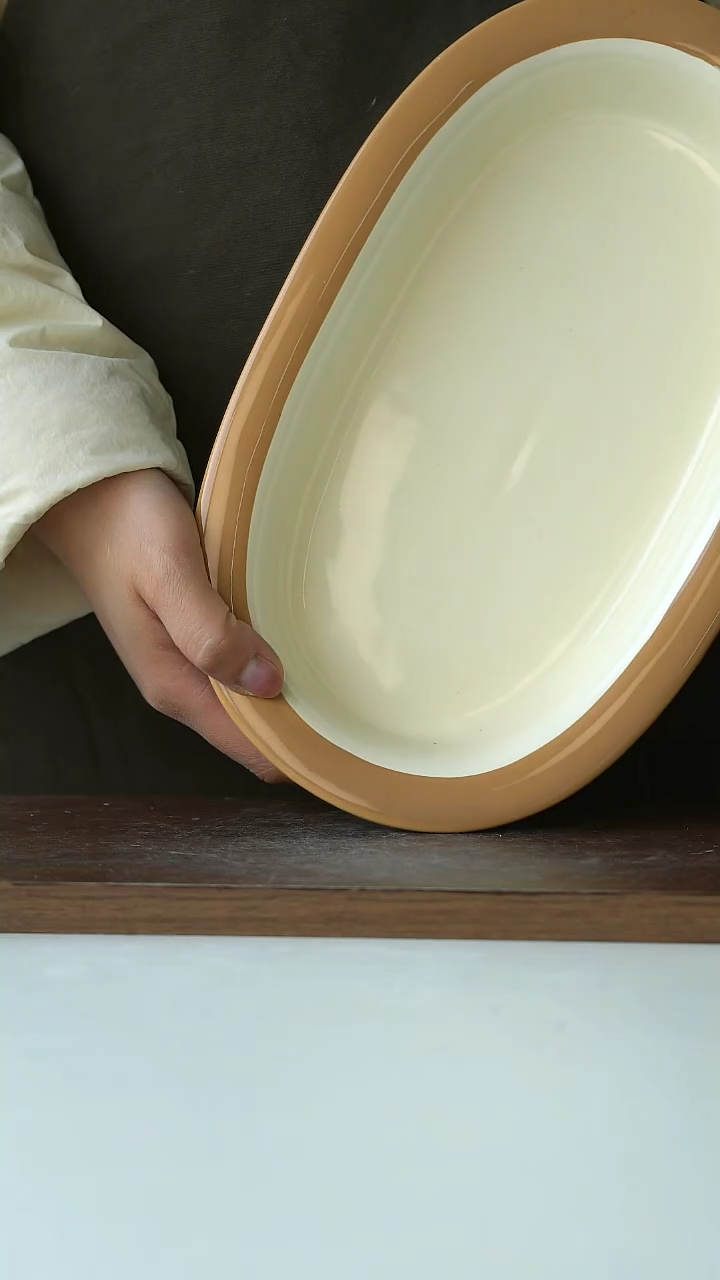 【闪购商品】陶瓷微瑕蜂蜜色椭圆深盘29cm@4-2@