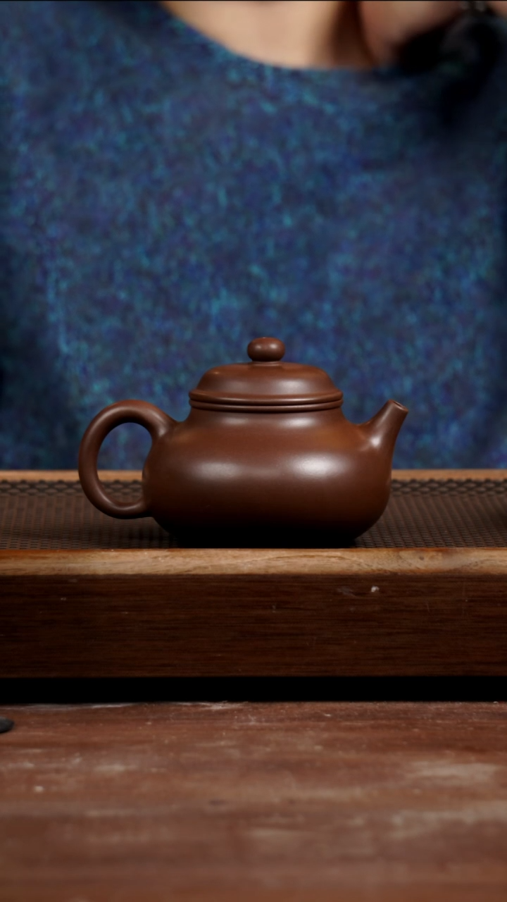 茶壶紫砂?****服老紫泥容天280CC
