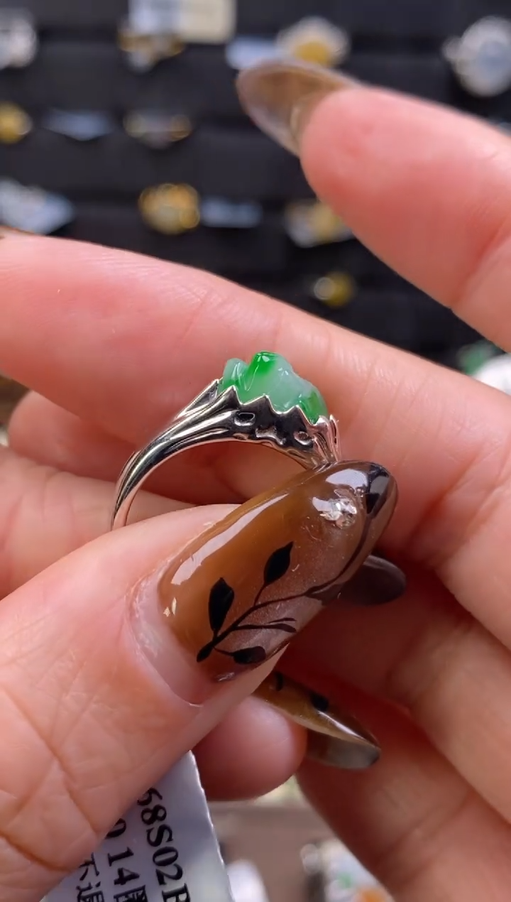 颈饰银S925镶嵌翡翠19308