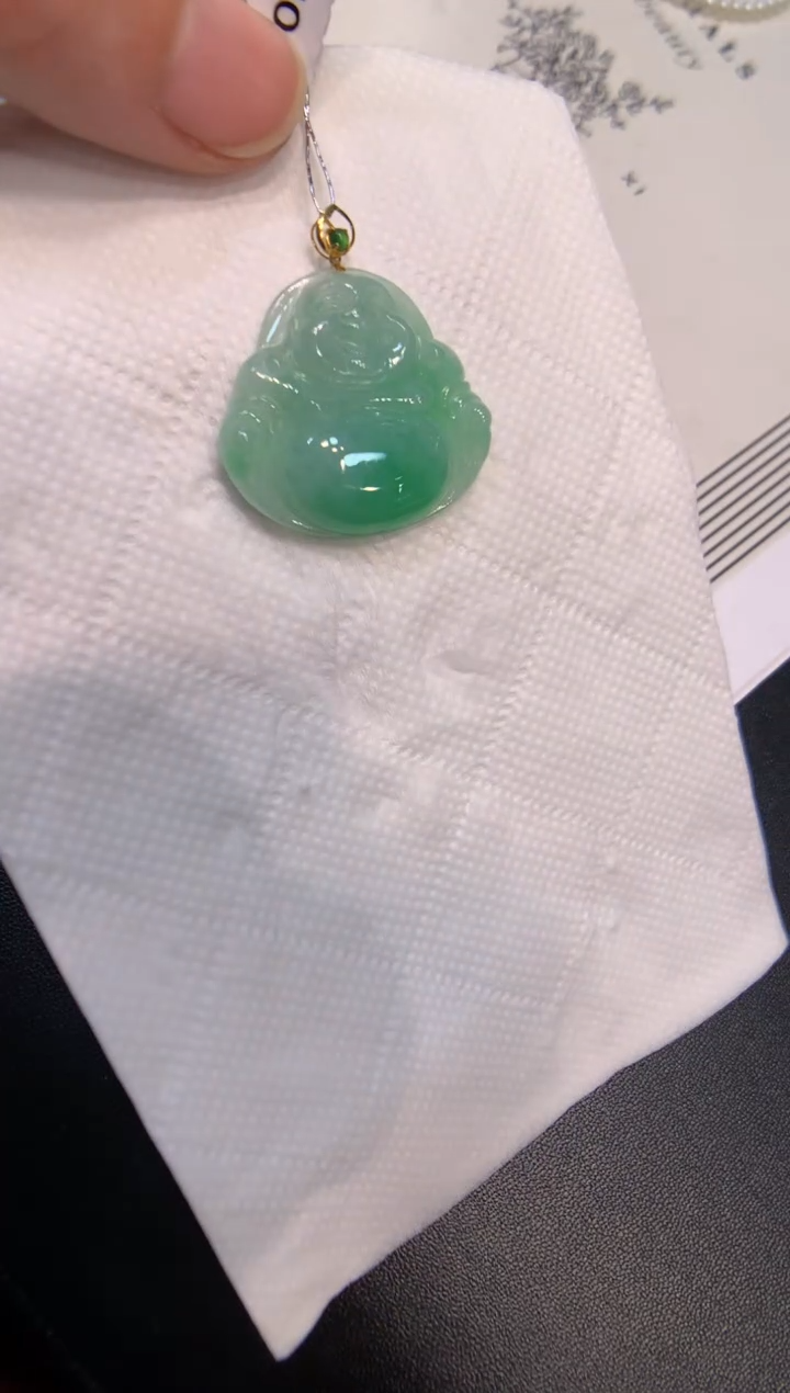 颈饰18K金镶嵌翡翠佛公