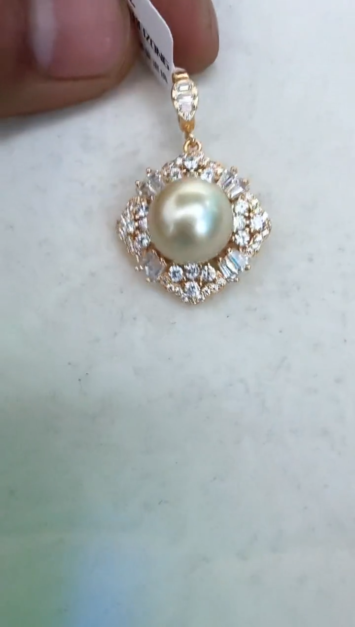 【闪购商品】海水珍珠颈饰银S925镶嵌吊坠