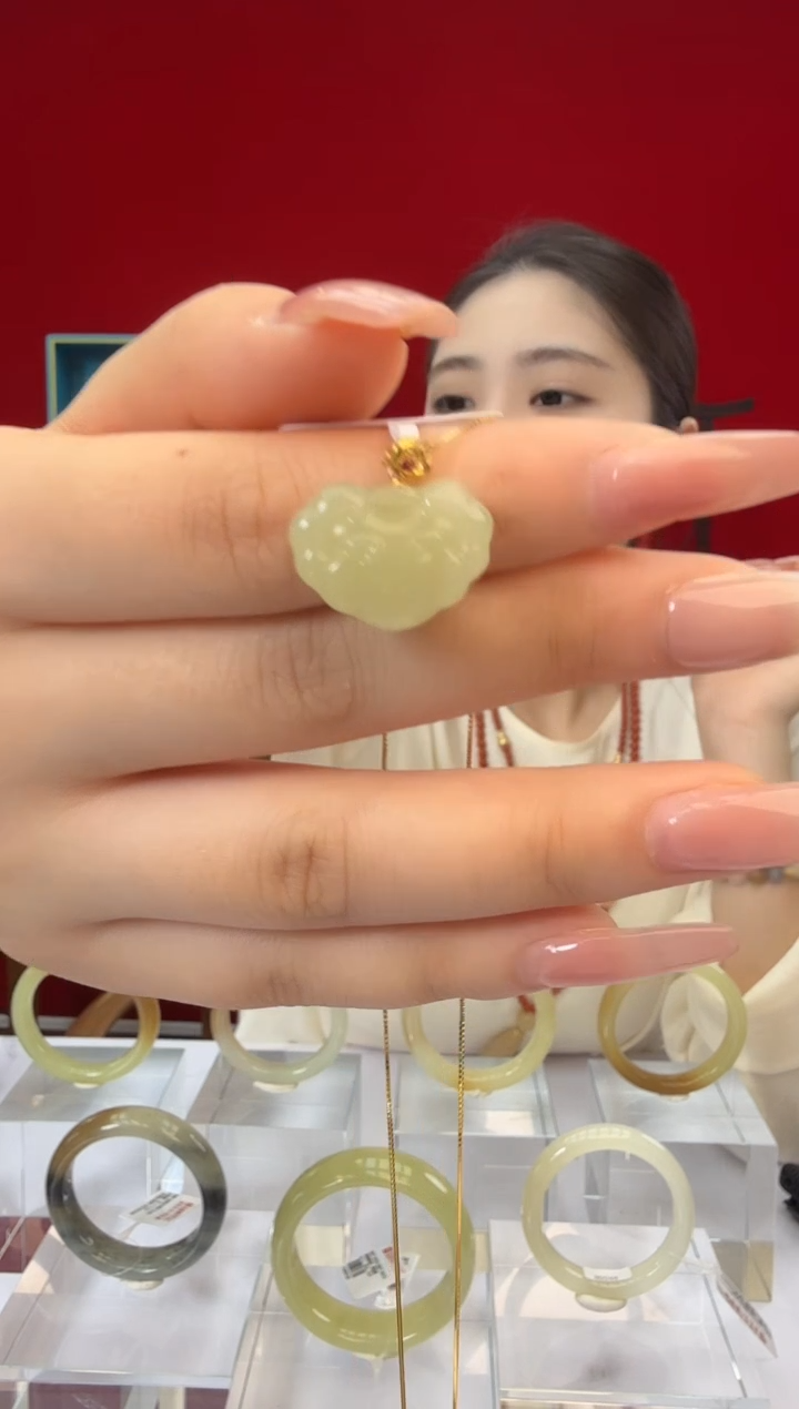 项链未镶嵌和田玉闪购如意长命锁项链