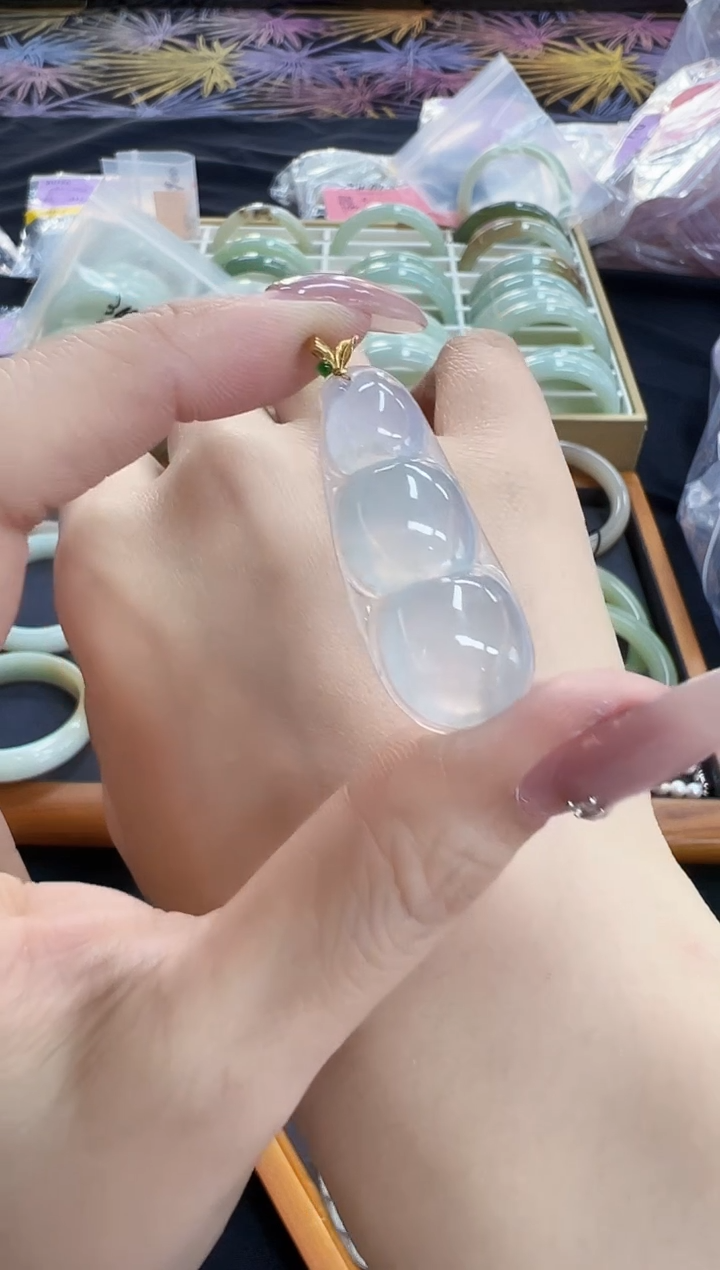 【闪购商品】翡翠颈饰18K金镶嵌ae0495