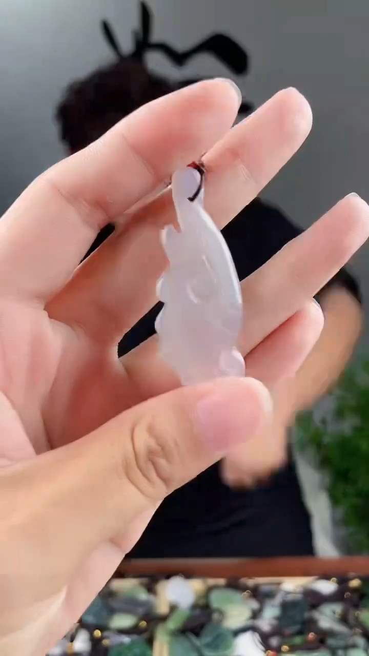 和田玉未镶嵌颈饰拍一发一，多样性发货