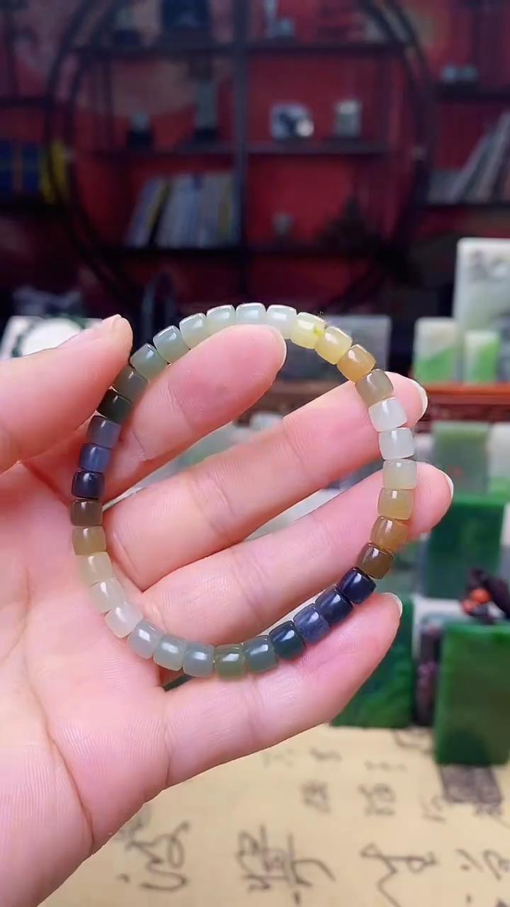 和田玉未镶嵌把件75