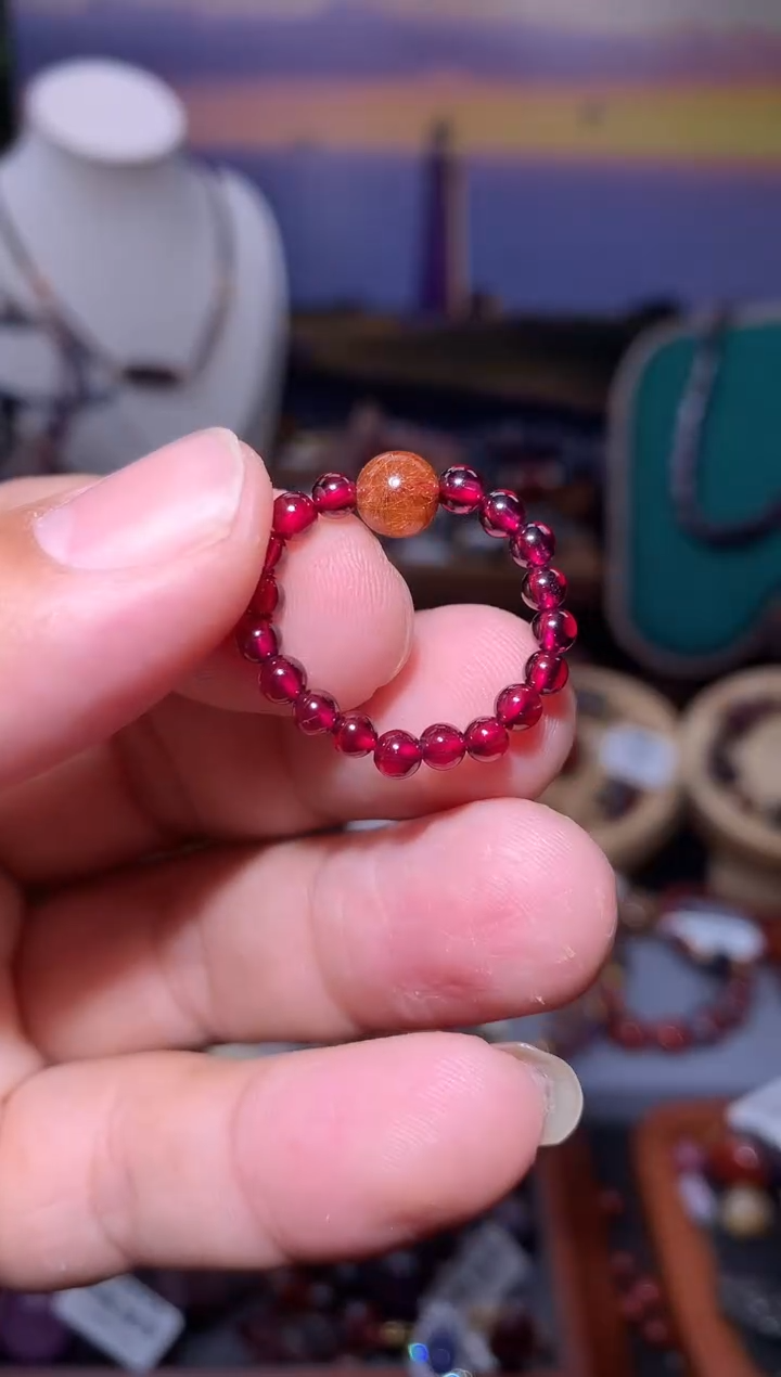 未镶嵌戒圈石榴石石榴石戒圈，大