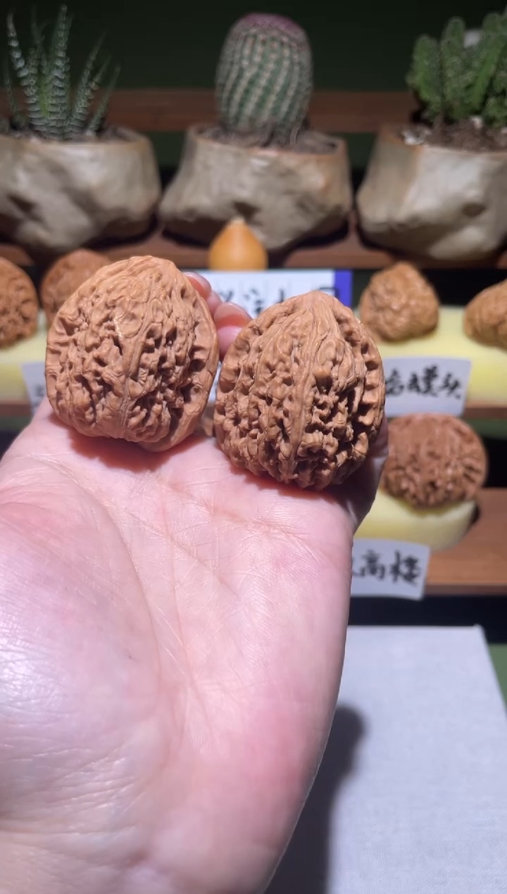 把件文玩核桃一*羊南疆石