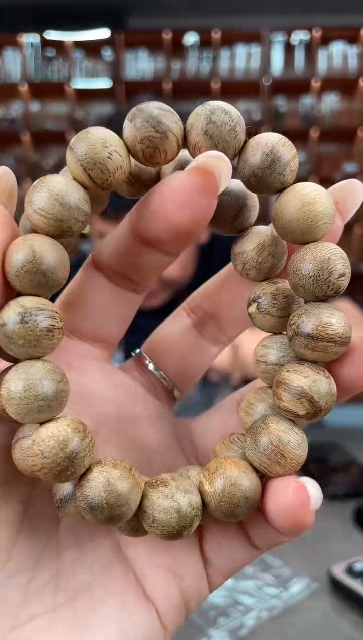 【闪购商品】沉香手串92号沉香多样性发一条