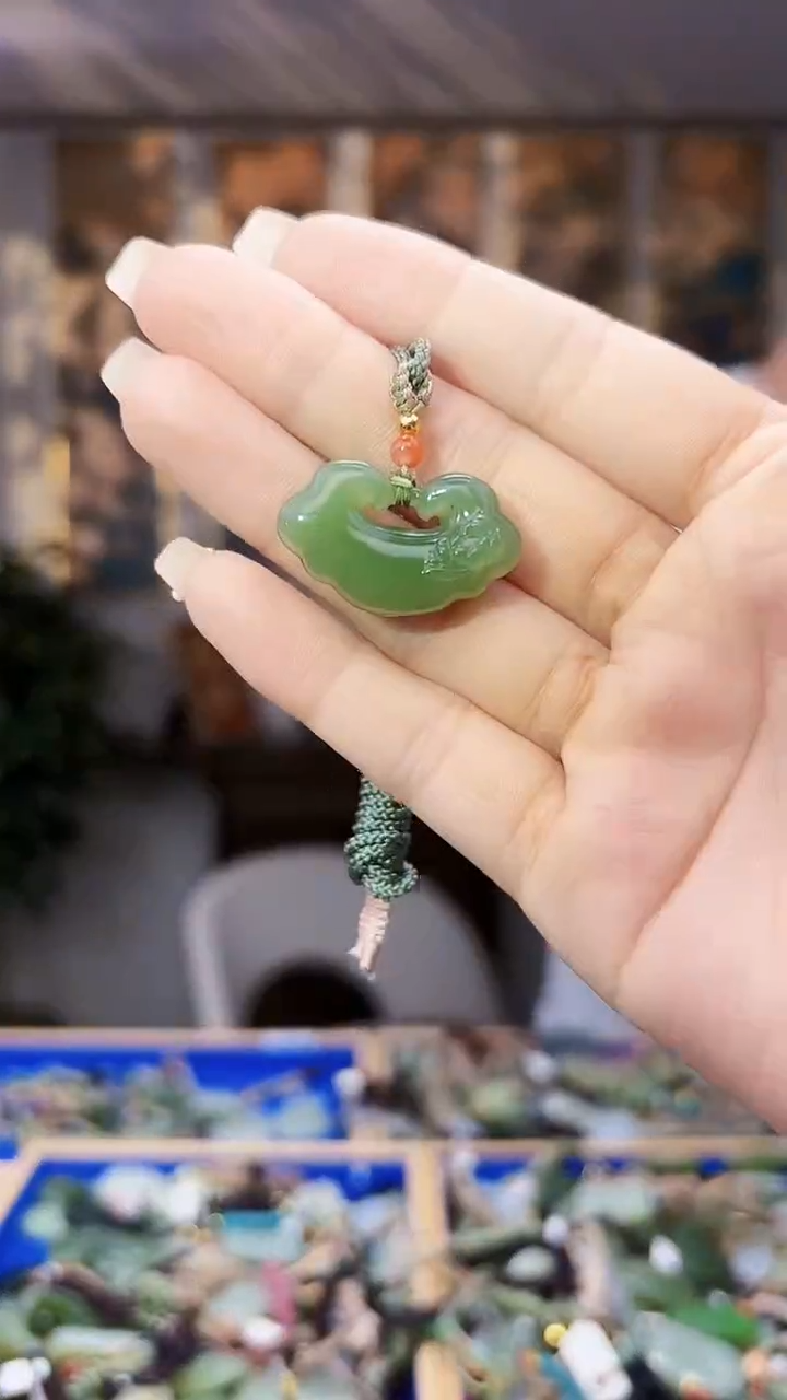 和田玉未镶嵌挂件拍一发一多样性发货