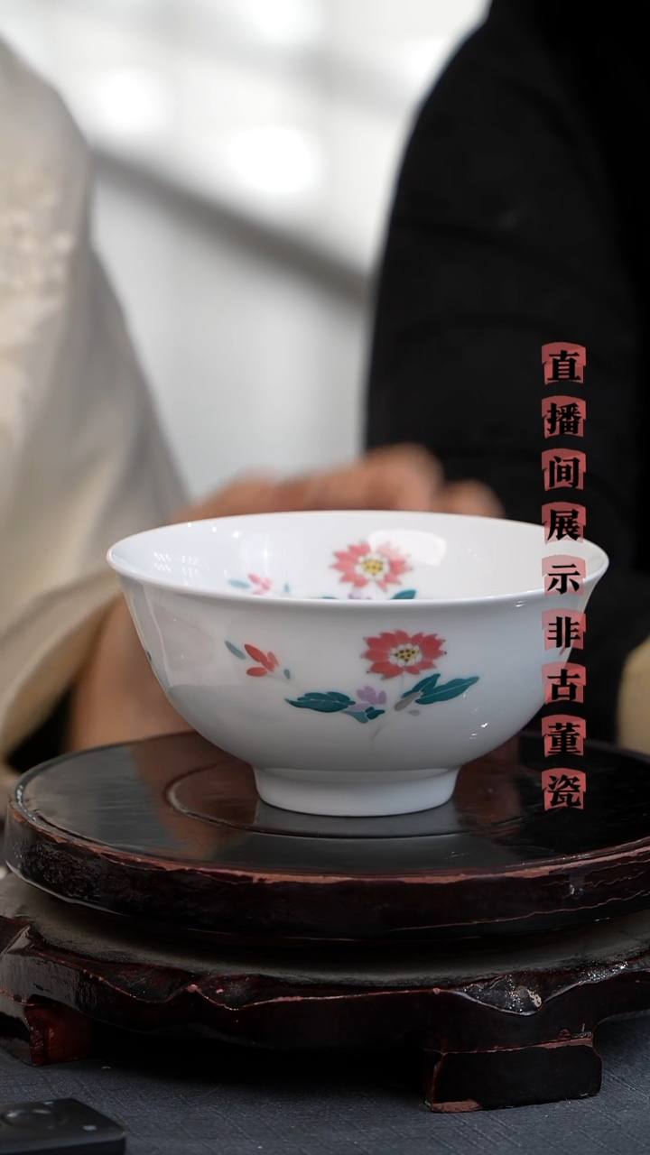 摆件瓷匠心中国光明瓷厂12.10.21