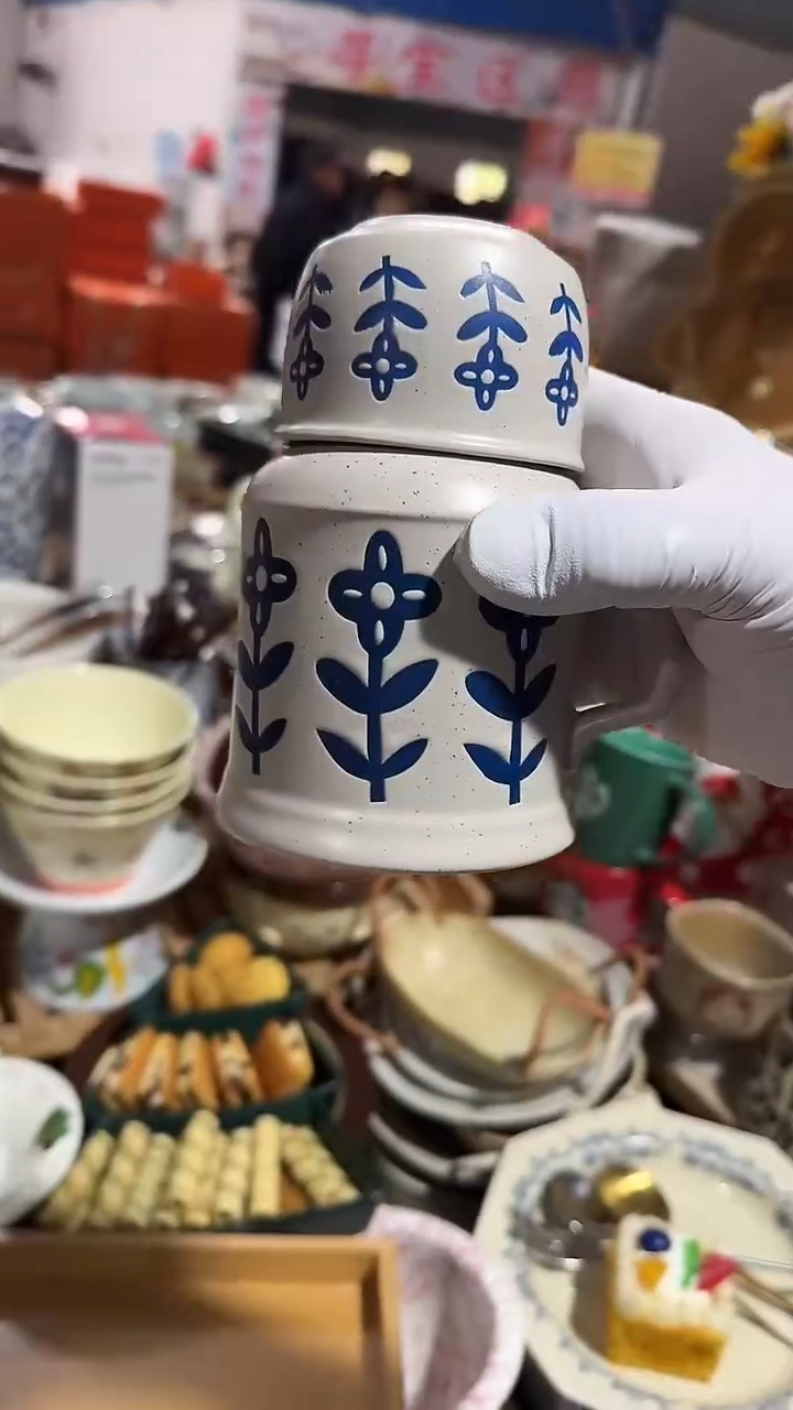 陶瓷蓝花带盖杯 微瑕凑满20元包邮