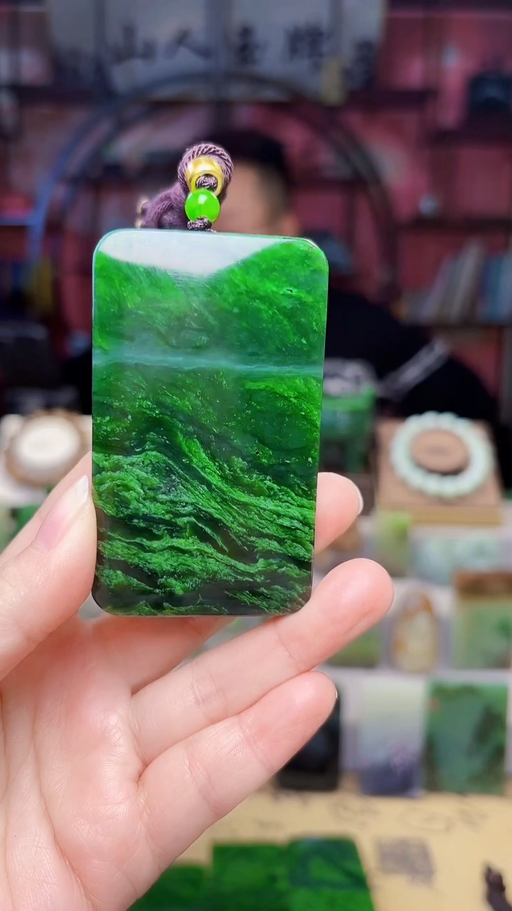 未镶嵌和田玉挂件猪**鬣242