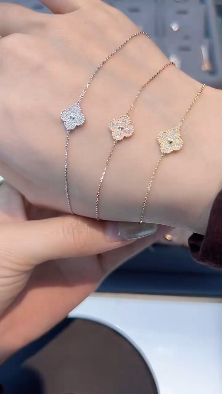 【闪购商品】钻石/18K金镶嵌四叶草手链多样性发一