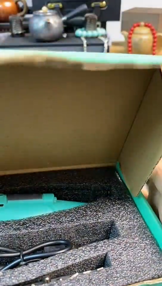 瓷片闪购商品，如图所示