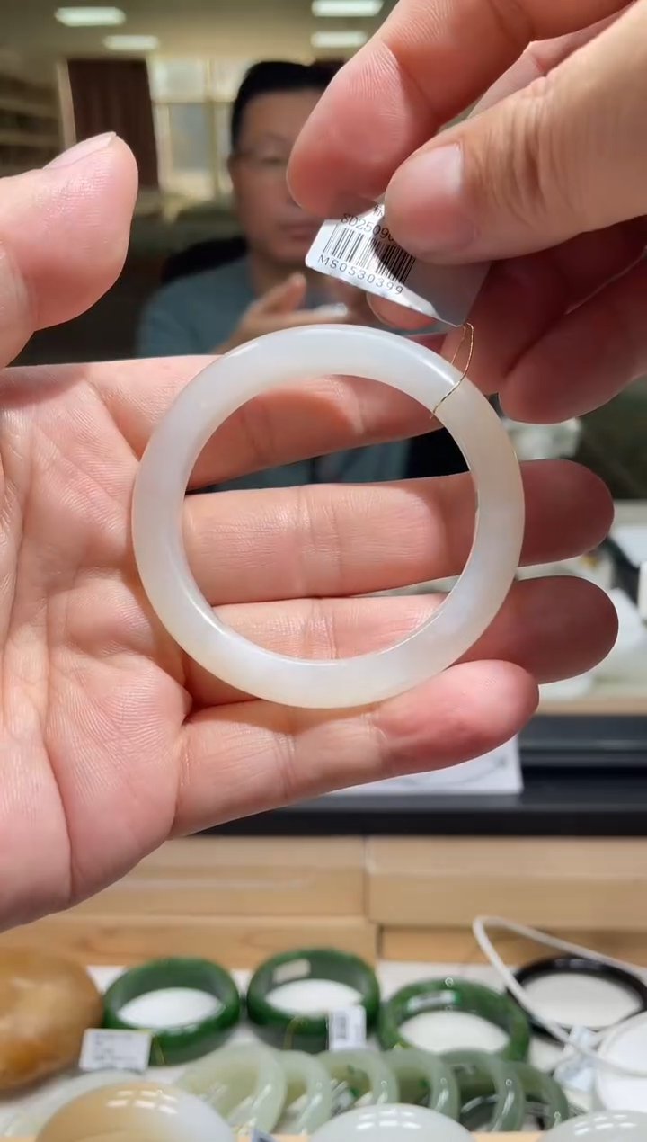 未镶嵌手镯和田玉50-51圈口 0399