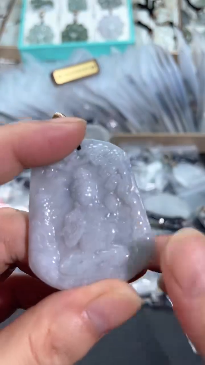 翡翠未镶嵌颈饰7/31/026