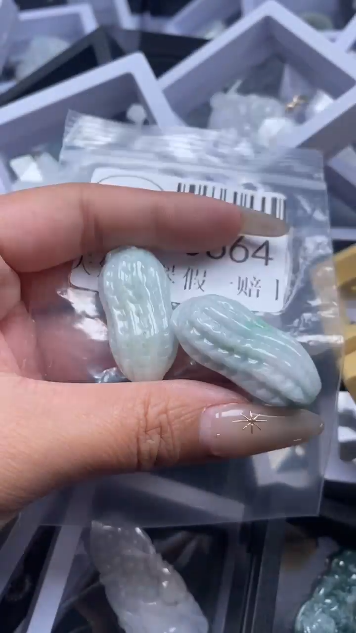 颈饰未镶嵌翡翠3664