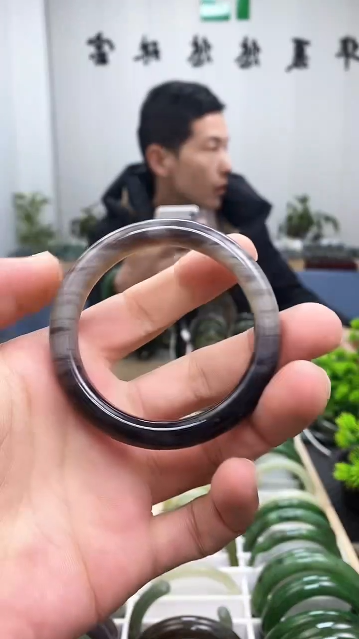 【闪购商品】和田玉手镯未镶嵌52.5