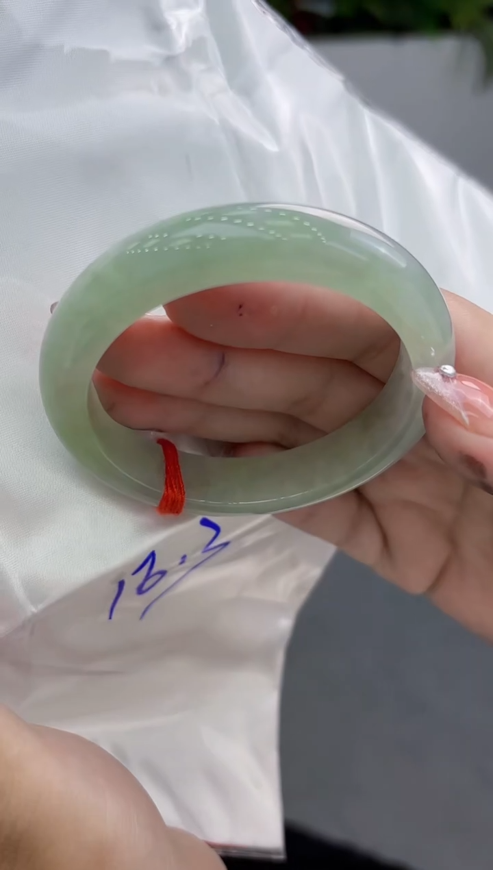 【闪购商品】翡翠手镯未镶嵌翡翠手镯