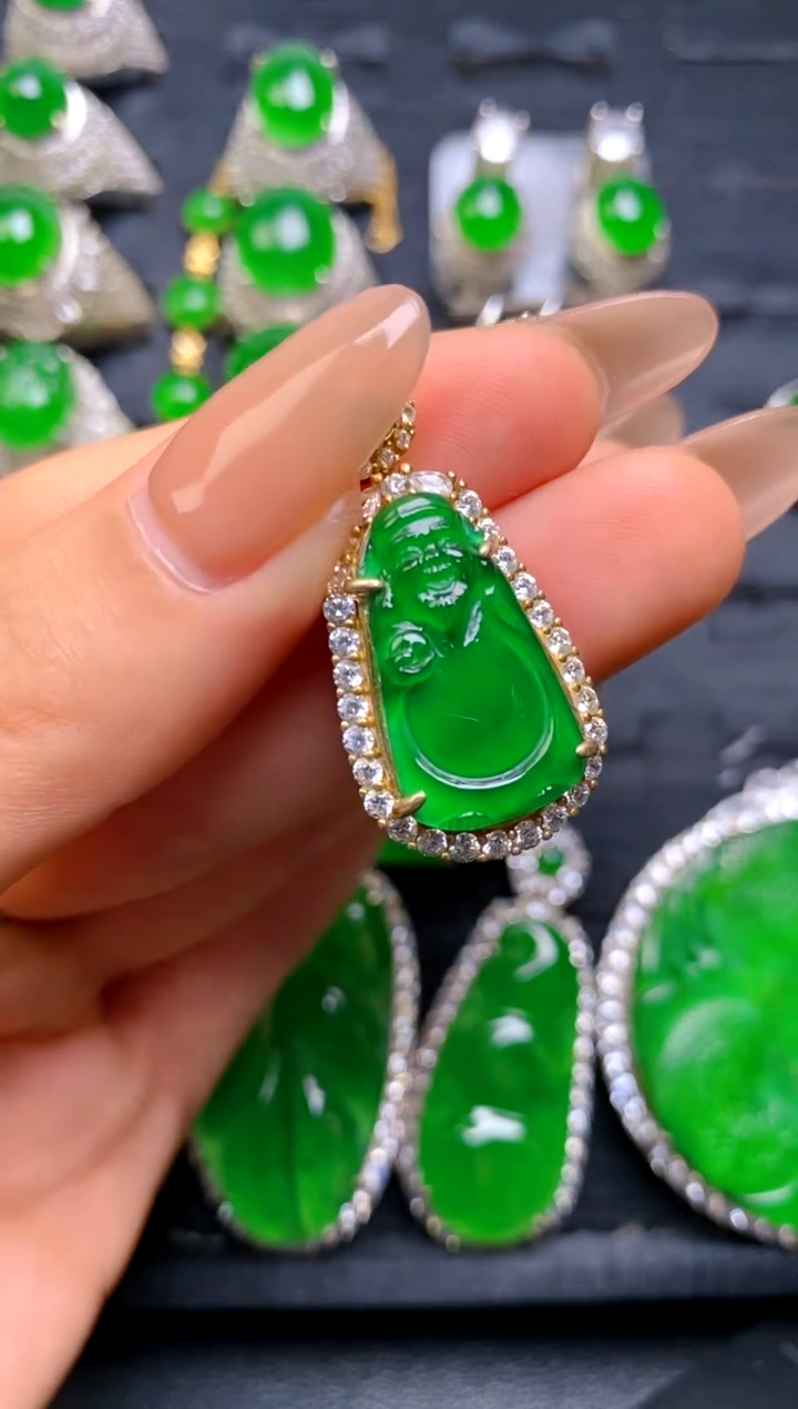 【闪购商品】翡翠吊坠(赠链)银S925镶嵌财神吊坠