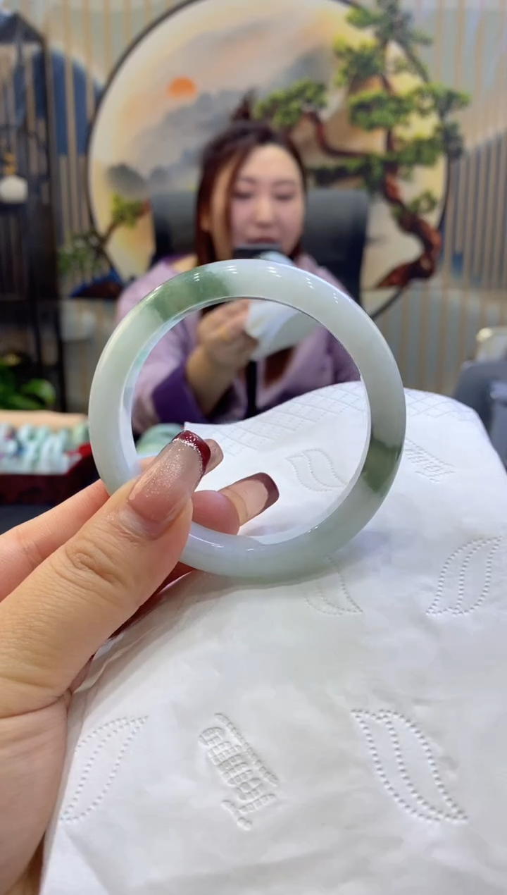 【闪购商品】翡翠手镯未镶嵌00009895