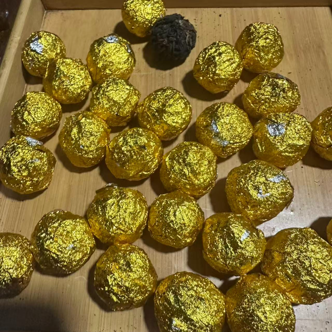 2025年春尾东弄大树晒红茶龙珠250g12月4日（小号）-【19号品】