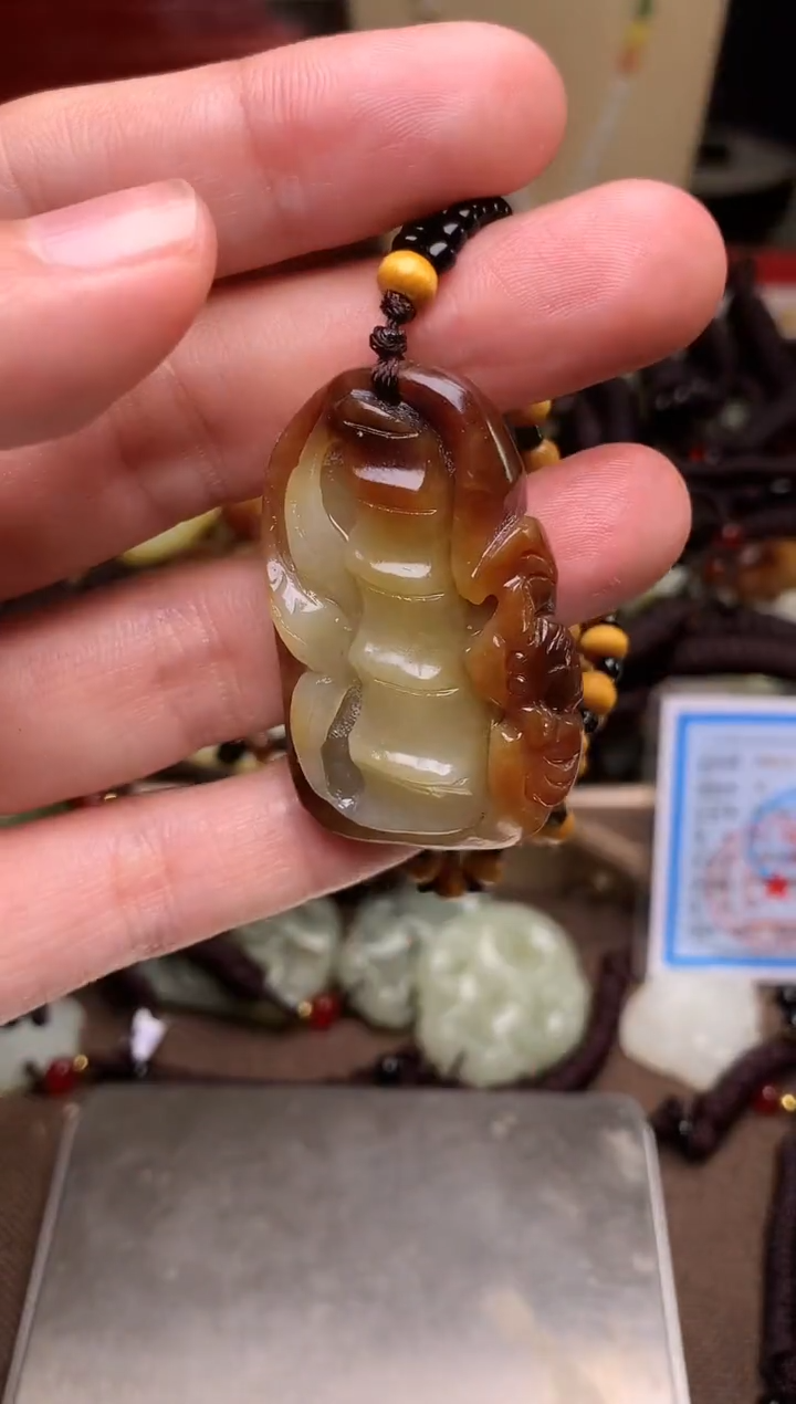 颈饰未镶嵌和田玉新疆料青海料清水和田玉吊坠