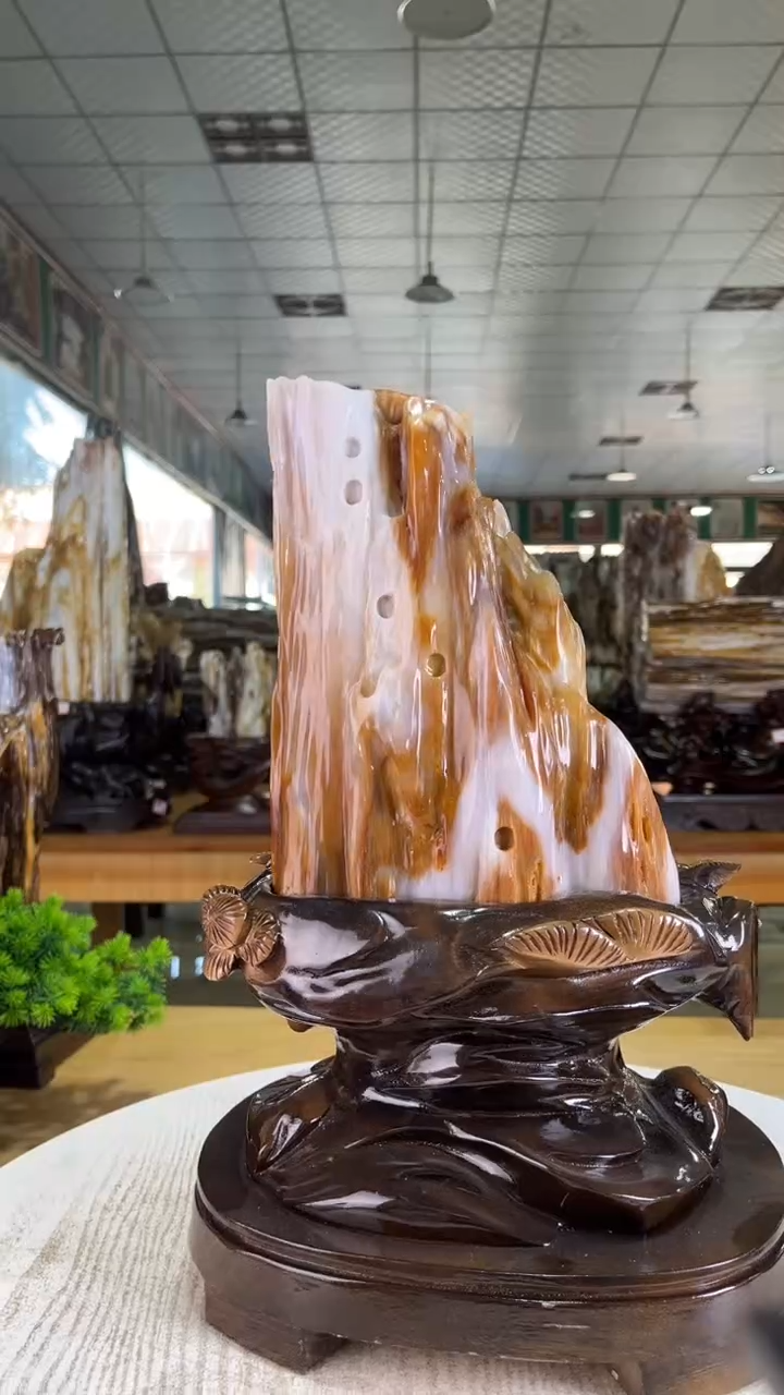 未镶嵌珠宝奇石硅化玉1080