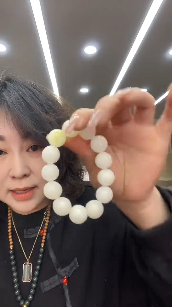 未镶嵌蛇纹石玉玉件多样式发货随机发一