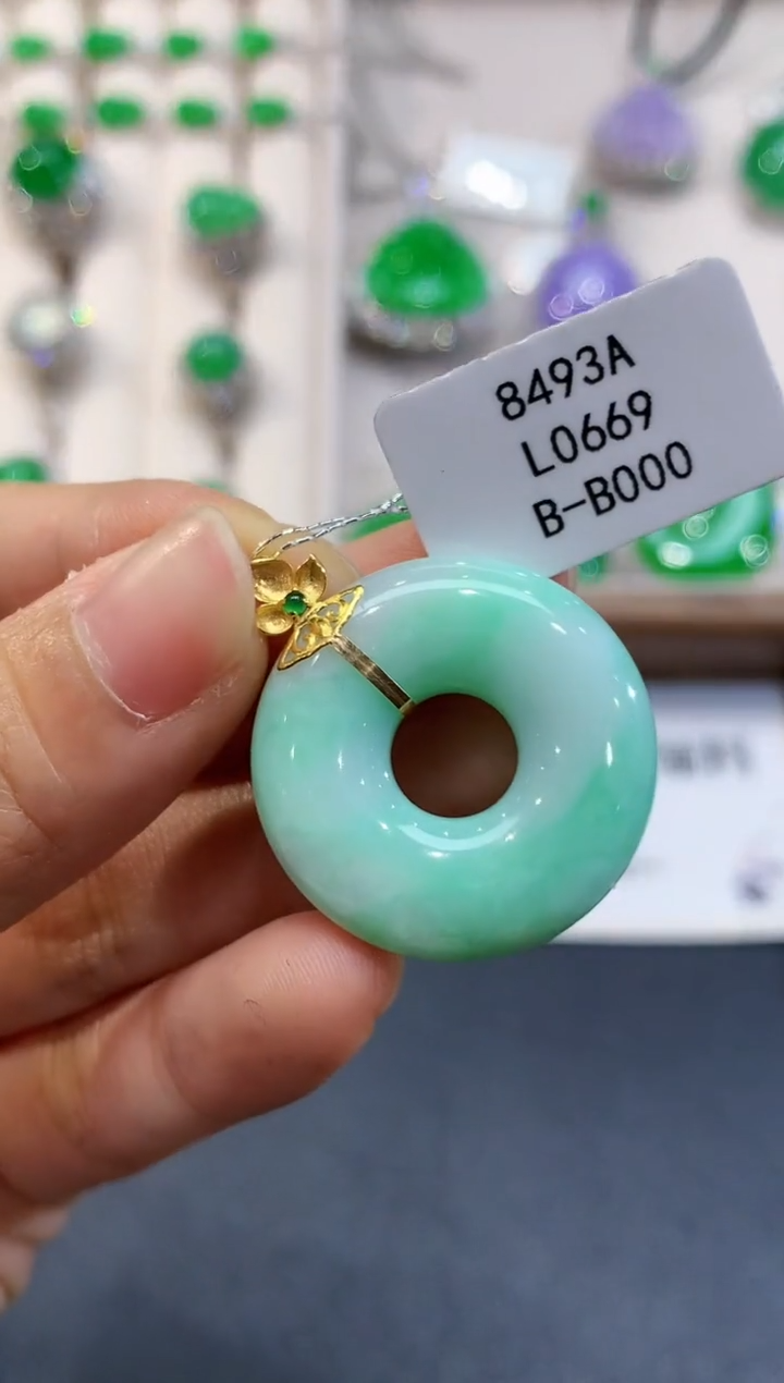 翡翠18K金镶嵌吊坠(不含链)L0669多样性发其一