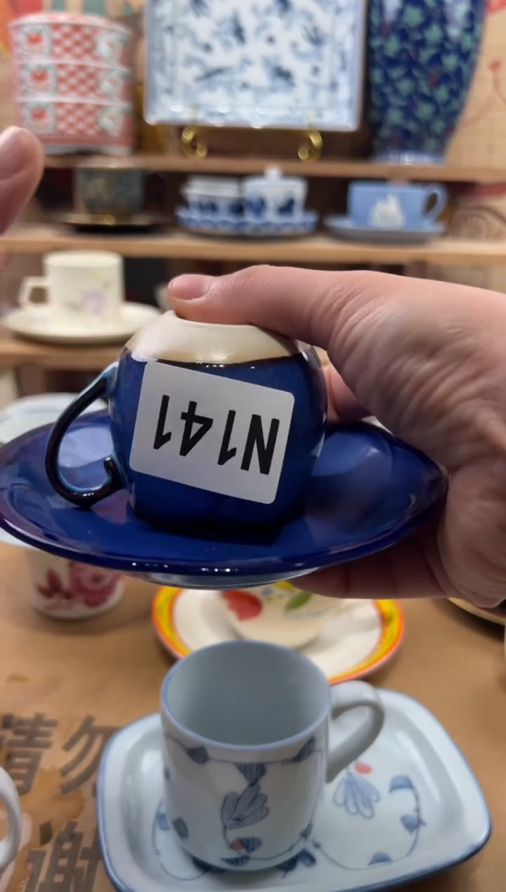 瓷片纯**花瓷片------N141