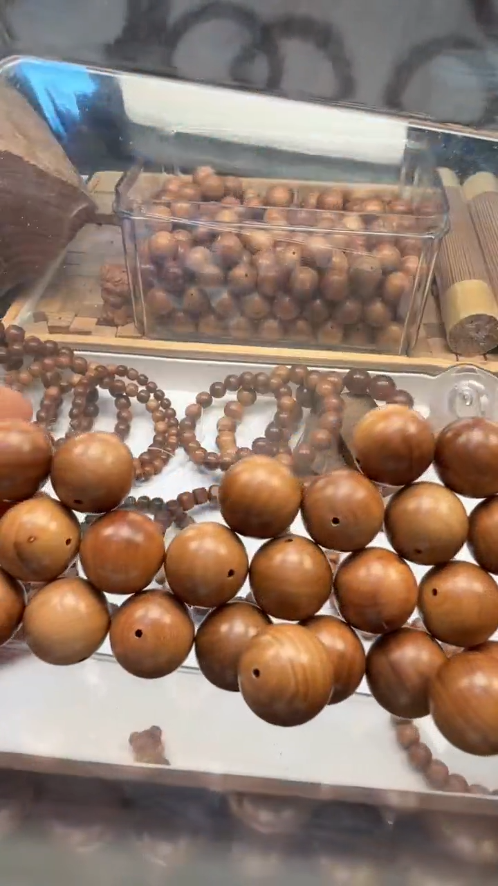 檀香木其他1.8黑肉虎皮纹微瑕单圈