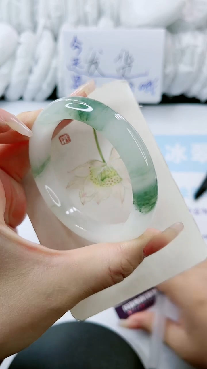 【闪购商品】石英质玉手镯未镶嵌多样性发货L430