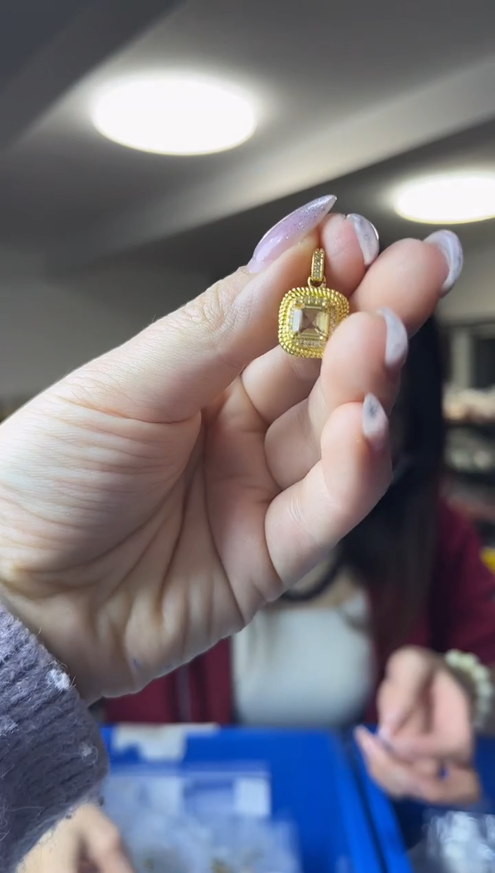 颈饰未镶嵌水晶（多样性发一件）