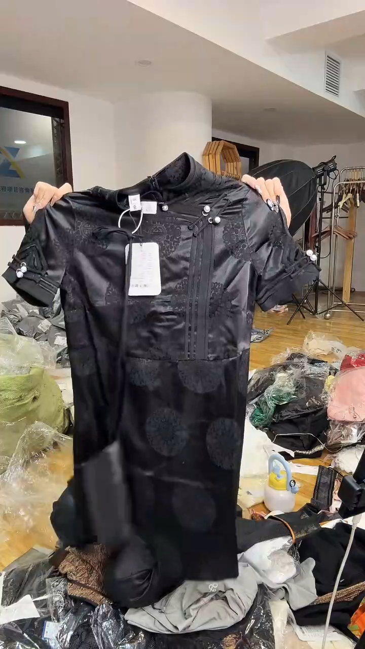 M码       90-105斤    连衣裙