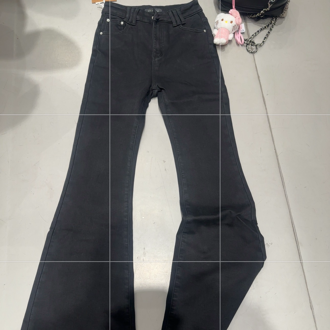 2025冬修身版植绒牛仔裤提臀设计高腰弹力微喇裤女