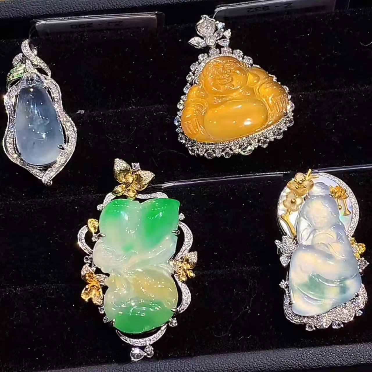  18K 翡翠A货翡翠吊坠  团购  多样性发其一