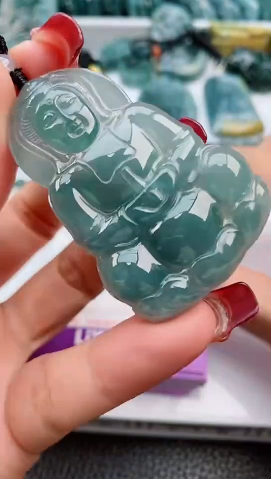 【闪购商品】翡翠颈饰未镶嵌              