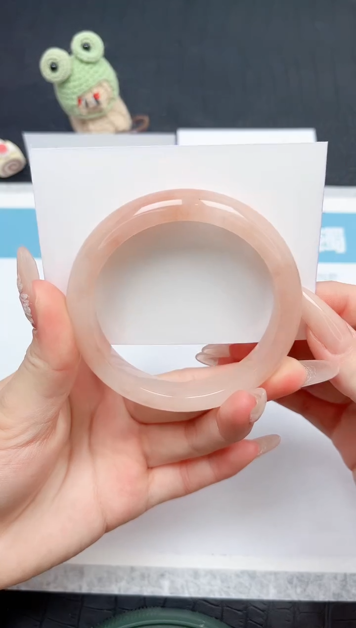 【闪购商品】石英质玉手镯未镶嵌5-57.6